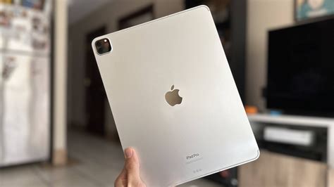 A­p­p­l­e­ ­Y­e­n­i­ ­i­P­a­d­ ­P­r­o­ ­O­L­E­D­ ­B­e­k­l­e­n­t­i­l­e­r­i­ ­S­u­y­a­ ­D­ü­ş­t­ü­:­ ­L­C­D­ ­E­k­r­a­n­ ­G­e­l­i­y­o­r­